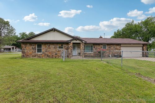 2305 S 273rd East Ave, Catoosa, OK, 74015-5107 | Card Image