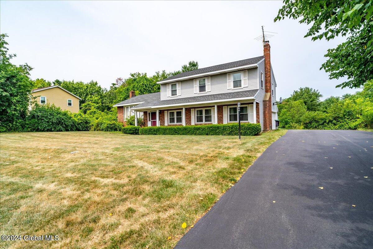 Fox Hollow Rd, Schenectady, NY 12309