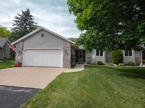 N165W19552 Partridge Path, Jackson, WI, 53037-9586 | Card Image