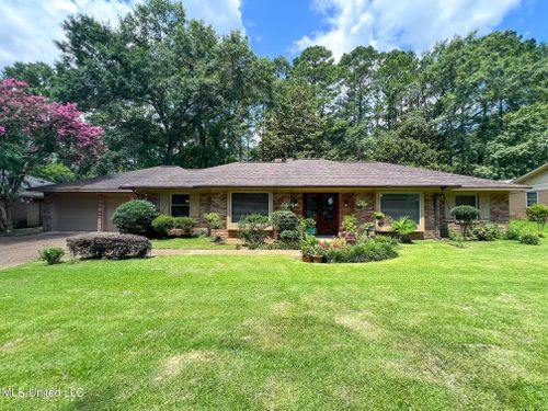 5365 Red Fox Road Road, Jackson, MS, 39211 | Card Image