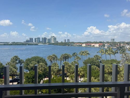 a504-1 Grove Isle Dr, Miami, FL, 33133-4100 | Card Image