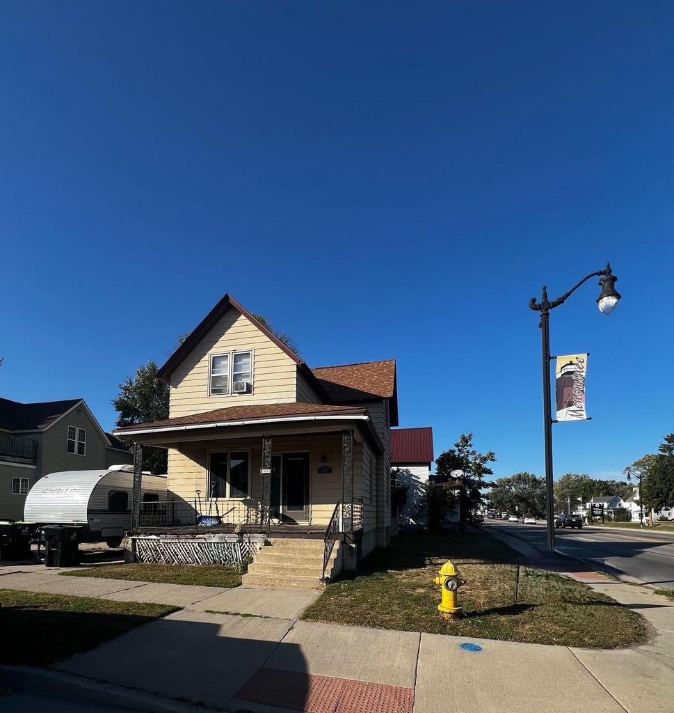 18th Ave, Menominee, MI 49858