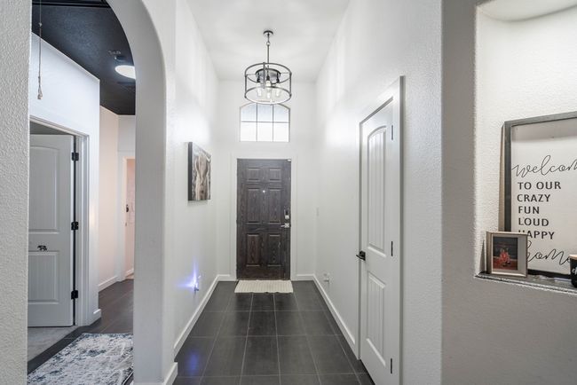 804 Gallantry Ln, House other with 4 bedrooms, 2 bathrooms and 2 parking in Midland TX | Image 4