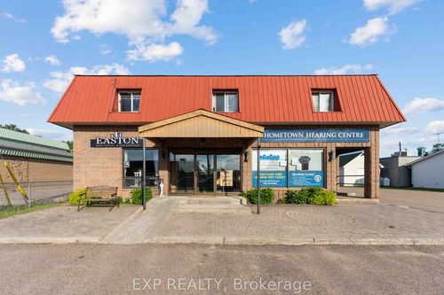 {{alt}} | Card Image