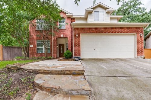 400 Granite Ct, Euless, TX, 76040-8541 | Card Image