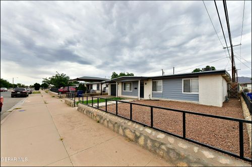 10565 Murphy St, El Paso, TX, 79924-1911 | Card Image