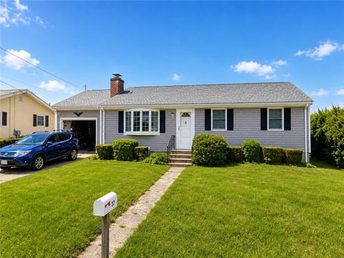 37 Ladeira Ave, Portsmouth, RI, 02871-2503 | Card Image