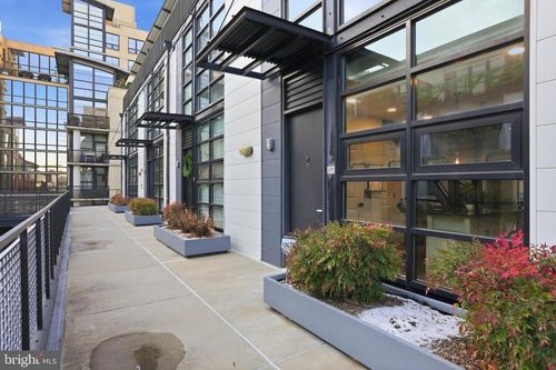 apt-304w-2125 14th St Nw, WASHINGTON, DC, 20009-7529 | Card Image