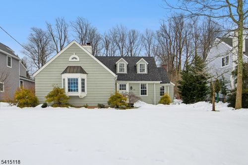 10 Great Hills Ter, Short Hills, NJ, 07078-1340 | Card Image