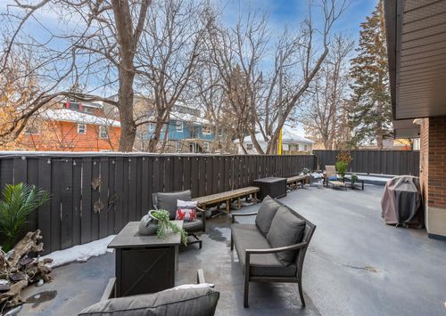 1-2208 17a Street Sw, Calgary, AB, T2T4S1 | Card Image