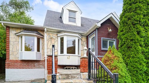 47 Dromore Cres, North York, ON, M2R2H4 | Card Image