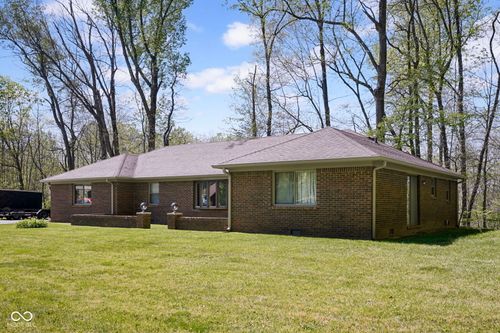 10912 Ole Foxe Rd, Terre Haute, IN, 47803-9400 | Card Image