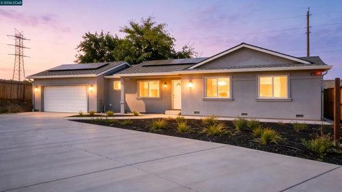 2100 Paige Ct, Pittsburg, CA, 94565-4624 | Card Image
