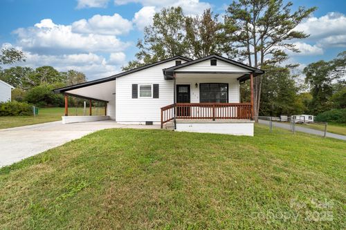 317 E Louisiana Ave, Bessemer City, NC, 28016-2729 | Card Image