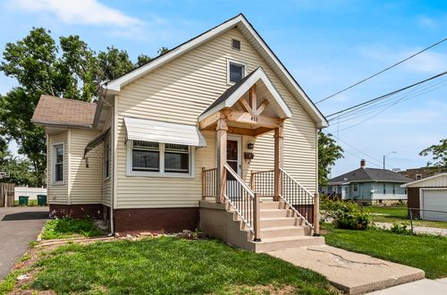 411 Wallace St, Joliet, IL, 60436-1622 | Card Image