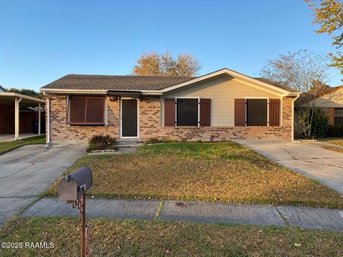 102 Thompson Loop, Lafayette, LA, 70506-2824 | Card Image