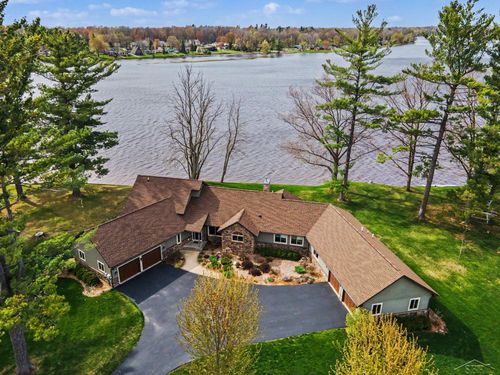 4589 N Island Dr, Sanford, MI, 48657-9571 | Card Image