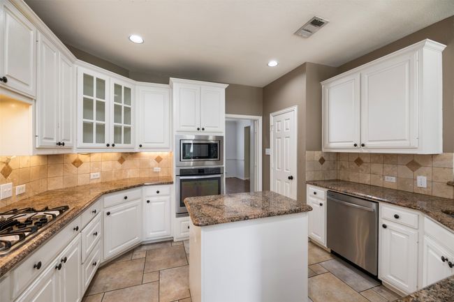 3505 Largo Ct, House other with 4 bedrooms, 3 bathrooms and null parking in Flower Mound TX | Image 11