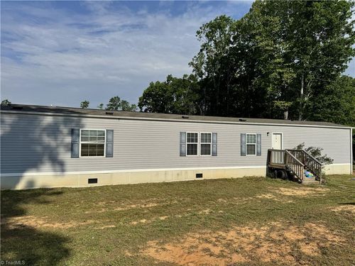 3673 Nc Highway 66, Westfield, NC, 27053 | Card Image