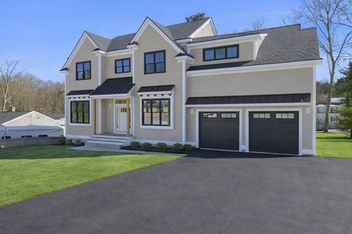 1 Delisio Dr, Andover, MA, 01810-4851 | Card Image