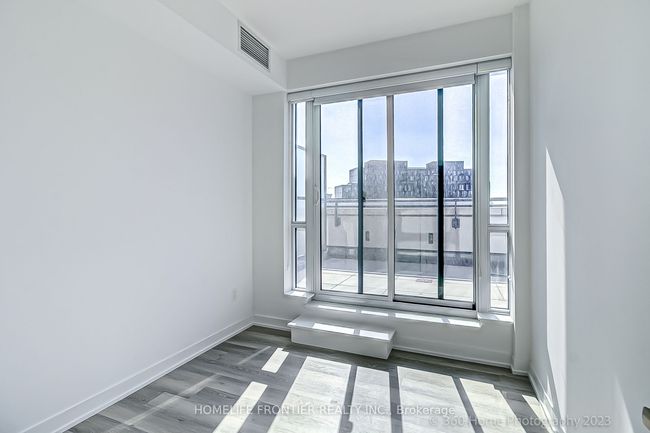731 - 31 Tippett Rd, Condo with 2 bedrooms, 2 bathrooms and null parking in Toronto ON | Image 15