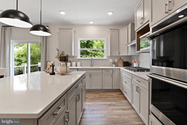 4 Williamson Rd, House other with 4 bedrooms, 3 bathrooms and null parking in WINCHESTER VA | Image 4