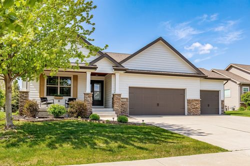 1601 Nw Reinhart Dr, Ankeny, IA, 50023-7908 | Card Image