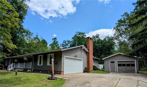 907 Circlewood Dr, Aurora, OH, 44202-9779 | Card Image
