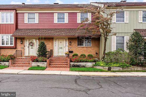 d5-633 E Main St, Moorestown, NJ, 08057-3030 | Card Image