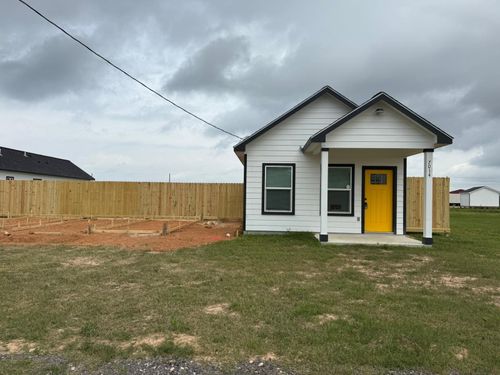 7014 Cleveland Mhp, Cleveland, TX, 77328-7927 | Card Image