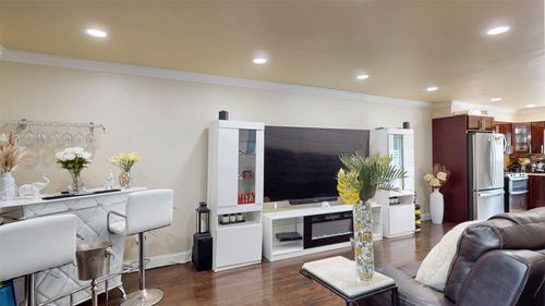 45 Birch Dr, Middletown, NY, 10940-6946 | Card Image