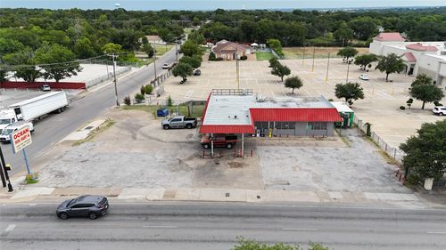5101 E Lancaster Ave, Fort Worth, TX, 76112-6350 | Card Image
