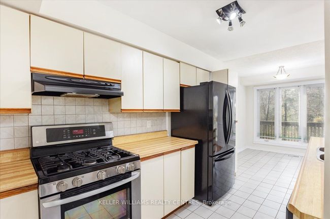 35 Anderson Pl, Condo with 3 bedrooms, 4 bathrooms and 1 parking in Aurora ON | Image 19