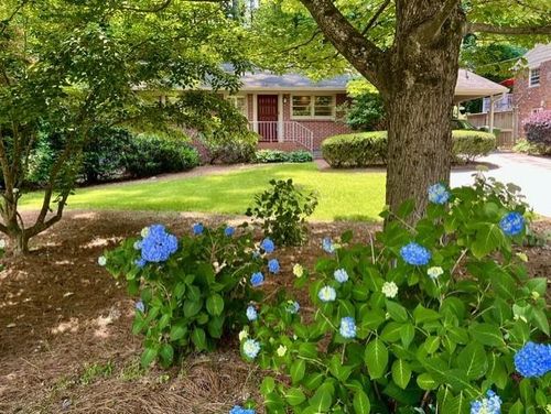 2556 Defoors Ferry Rd Nw, Atlanta, GA, 30318-1406 | Card Image
