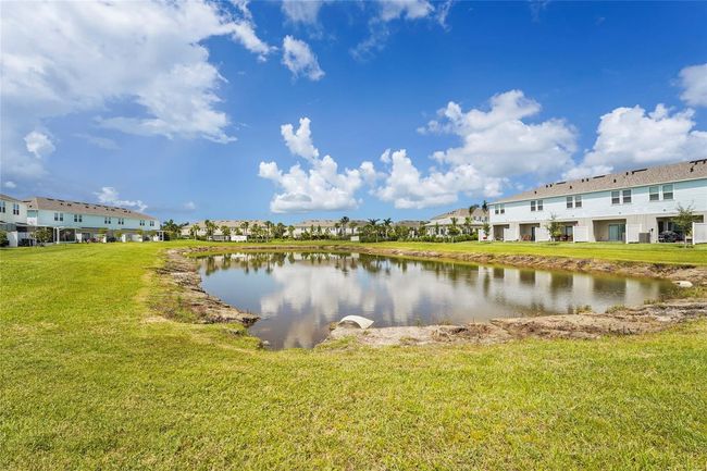 8705 Winter Breeze Way, Townhouse with 3 bedrooms, 3 bathrooms and null parking in SARASOTA FL | Image 10