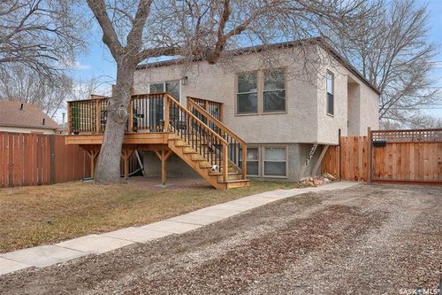 1427 Donald Street, Regina, SK, S4T5S6 | Card Image