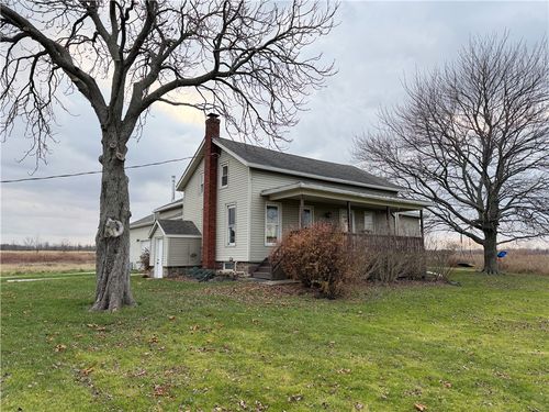 14918 Lakeshore Rd, Kent, NY, 14477-9704 | Card Image