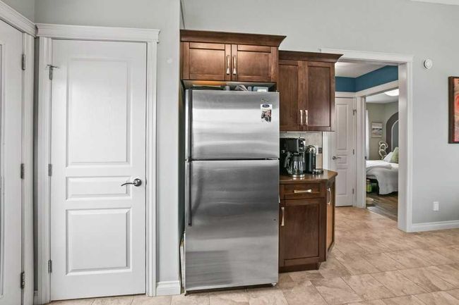 196 Cedar Square, House other with 3 bedrooms, 2 bathrooms and 4 parking in Blackfalds AB | Image 11