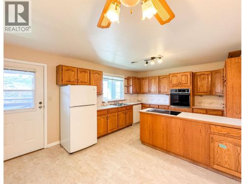 3826 33rd Street, Osoyoos, BC, V0H1V6 | Card Image