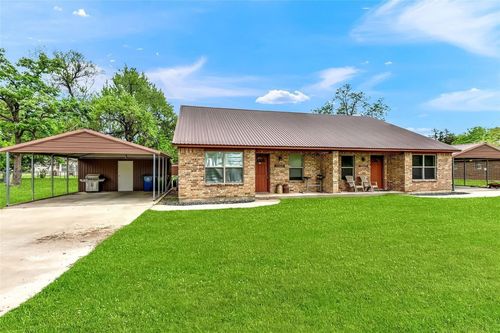 507 1/2 E Stone St, Collinsville, TX, 76233-5487 | Card Image