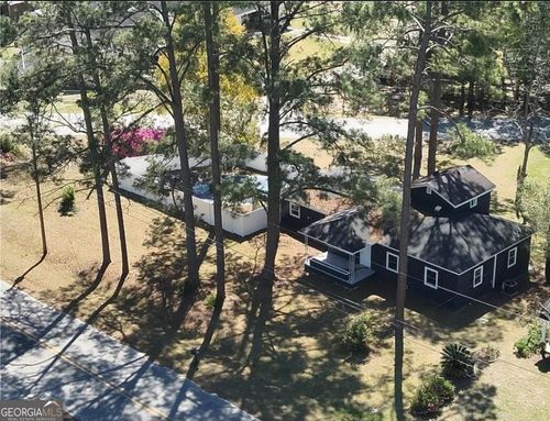 601 Community Dr, Waycross, GA, 31501-6120 | Card Image