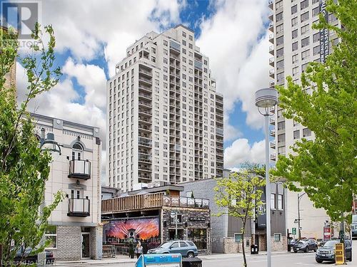 809-330 Ridout St N, London, ON, N6A0A7 | Card Image