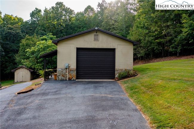 337 Pioneer Rdg, House other with 3 bedrooms, 2 bathrooms and null parking in Sparta NC | Image 5
