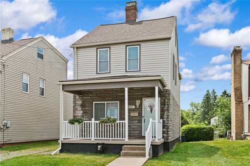 927 Greenhill Rd, Pittsburgh, PA, 15209-1332 | Card Image
