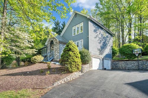 662 Stayman Rd, Roanoke, VA, 24019-8379 | Card Image
