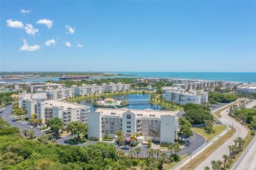 apt-204-8911 Lake Dr, Cape Canaveral, FL, 32920-4276 | Card Image