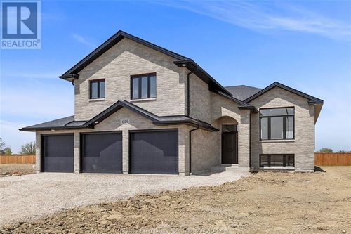 629 Summit St, Belle River, ON, N8L1P1 | Card Image