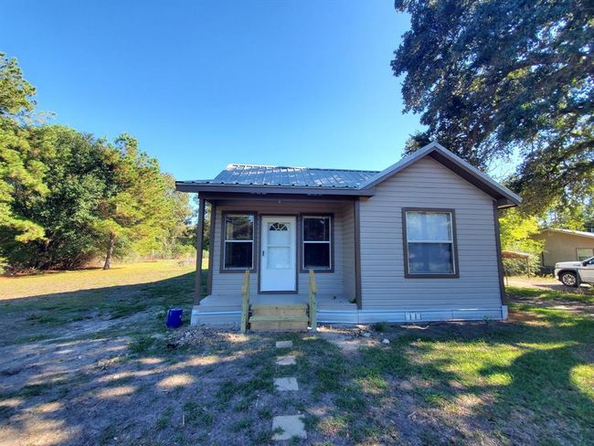 909 W Elder Street, House other with 3 bedrooms, 2 bathrooms and null parking in Colmesneil TX | Image 4