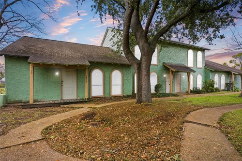 7859 Cook Rd, Houston, TX, 77072-3267 | Card Image