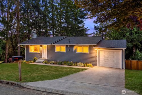 12625 169th Ave Se, Renton, WA, 98059-6512 | Card Image